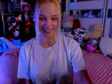 Freechat cuttie_ponyy on Chaturbate