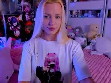 Freechat cuttie_ponyy on Chaturbate