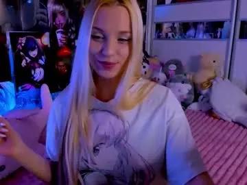 Freechat cuttie_ponyy on Chaturbate