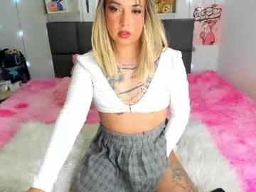 dannia_13 on Chaturbate