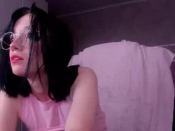 dark_willllow on Chaturbate