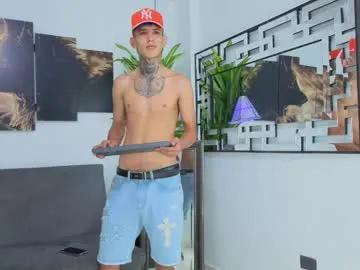 darwin_ggh on Chaturbate