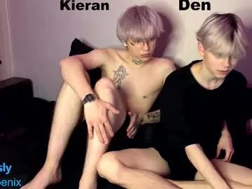 Freechat den_phoenix_ on Chaturbate