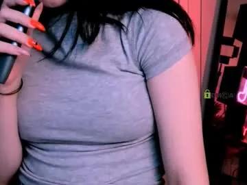 dora_di1 on Chaturbate