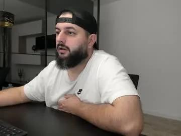 dravenpeak on Chaturbate