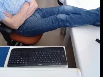 dutchpornking2 on Chaturbate