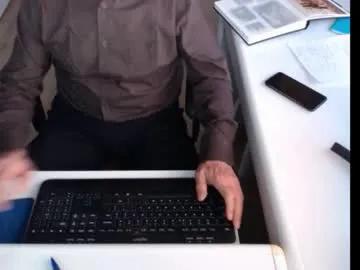 dutchpornking2 on Chaturbate