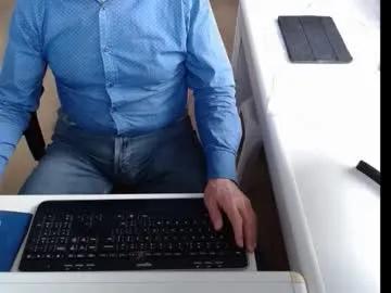 dutchpornking2 on Chaturbate