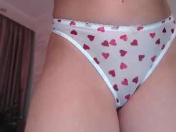 emilly_angel on Chaturbate