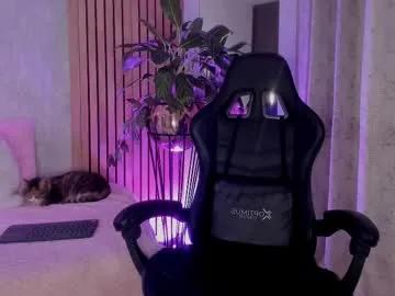 emma_____________ on Chaturbate