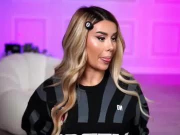 evazane on Chaturbate