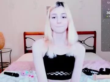 fleximona on Chaturbate
