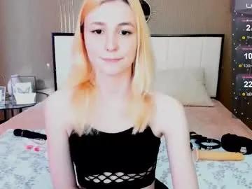 fleximona on Chaturbate