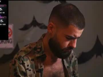 hairyrobxxx on Chaturbate