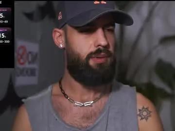 hairyrobxxx on Chaturbate