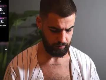hairyrobxxx on Chaturbate