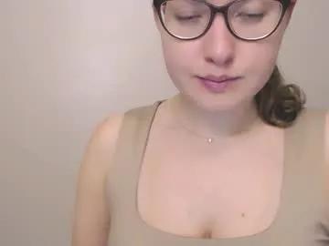 Away hartfoxx on Chaturbate