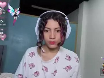 helia_n_amy on Chaturbate