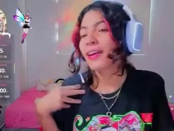 helia_n_amy on Chaturbate