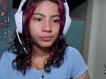 helia_n_amy on Chaturbate