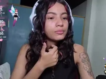 helia_n_amy on Chaturbate