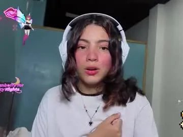 helia_n_amy on Chaturbate