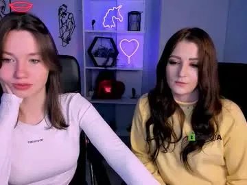 Freechat helli_belli on Chaturbate