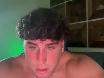 hungkingg22 on Chaturbate