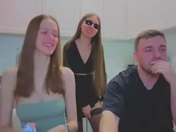 ihavepaws33 from Chaturbate