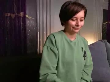 ishtardivine on Chaturbate