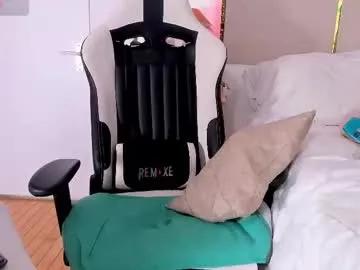 jadeh_williams02 on Chaturbate