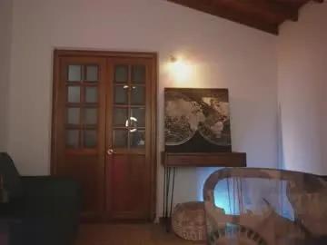 jhenna_greey on Chaturbate