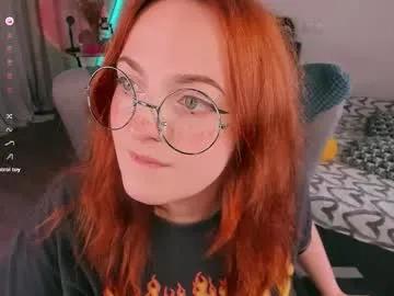 juliet_schoolgirl on Chaturbate
