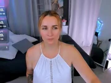 karinella_x on Chaturbate