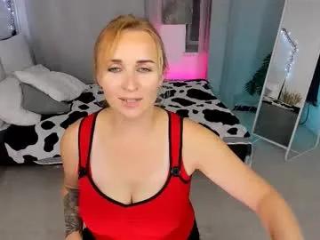 karinella_x on Chaturbate