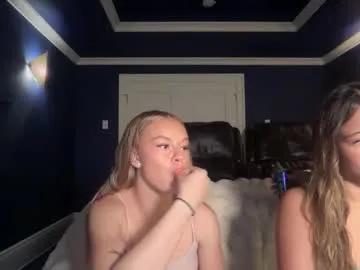 Freechat kenziesmithh on Chaturbate