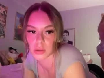 Freechat kenziesmithh on Chaturbate