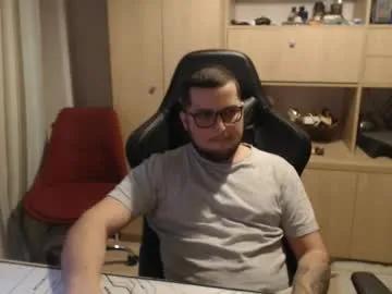 kevinnlovely on Chaturbate