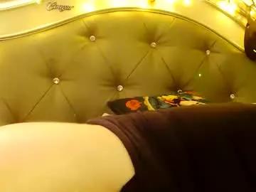 kinkypinkyplay2 on Chaturbate