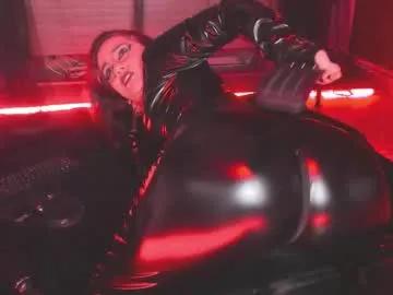 kyliemaxwell on Chaturbate