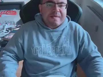 latexboy893 on Chaturbate