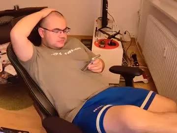 latexboy893 on Chaturbate
