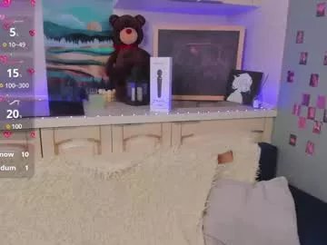 Freechat lina_blueeyed on Chaturbate