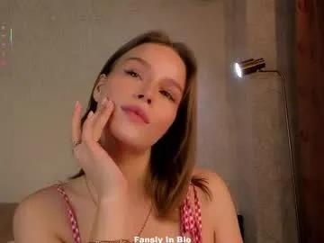 lipswithsweetonthem on Chaturbate