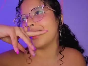 little_lilith_apple on Chaturbate