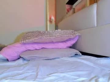 little_red_18 on Chaturbate