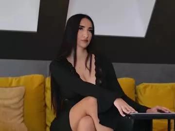 lorawarnner on Chaturbate 