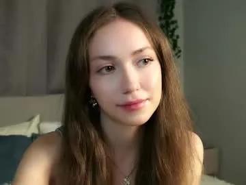 loriamarzinske on Chaturbate