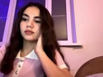 lovelyy_lovely on Chaturbate