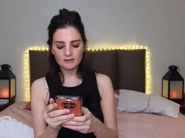 lucy1990xxx on Chaturbate